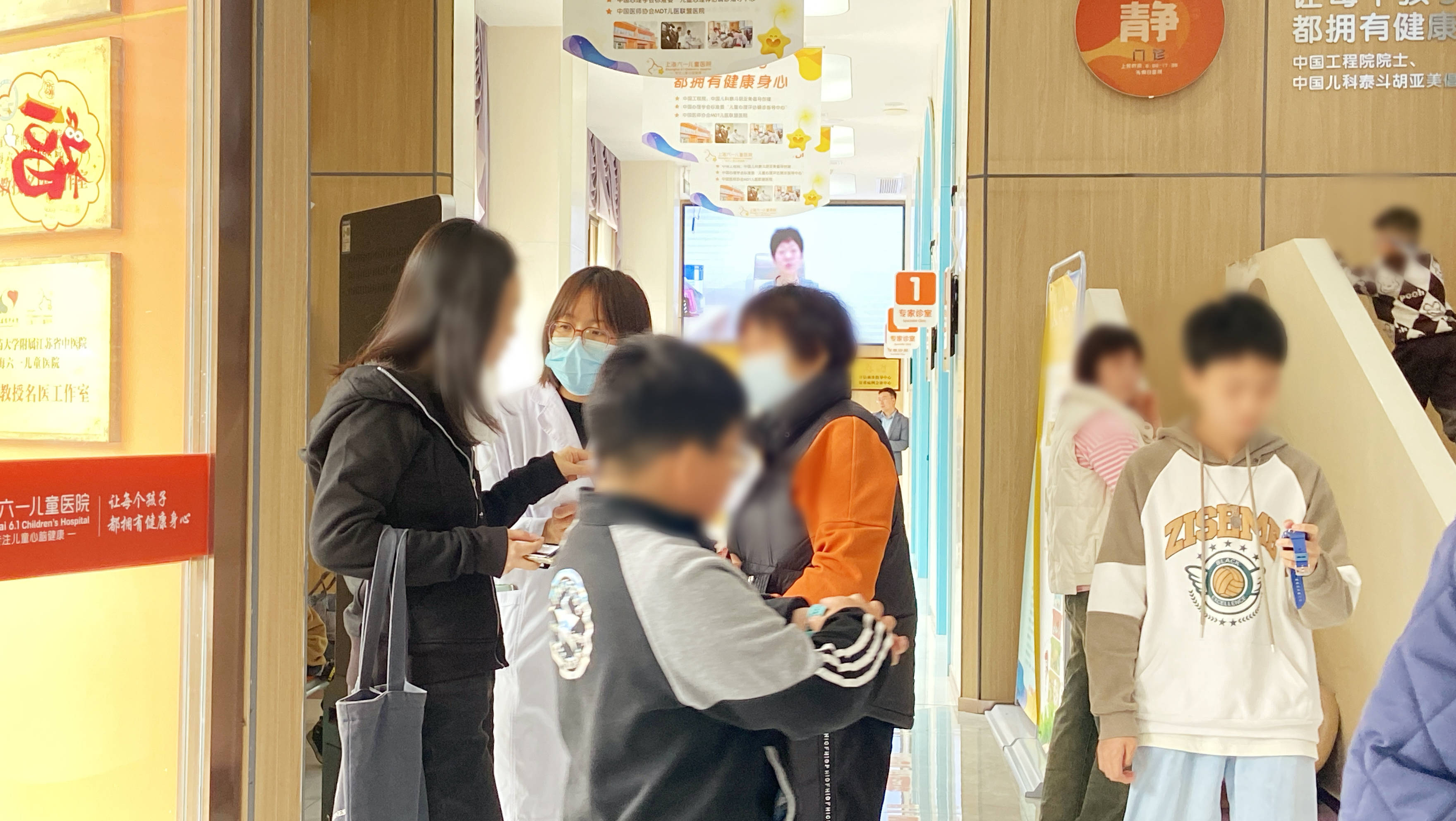 上海儿童医院专家团队，守护儿童健康的坚实后盾