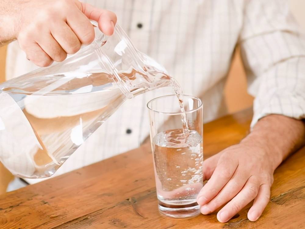 饮料选择对肠胃健康的积极影响