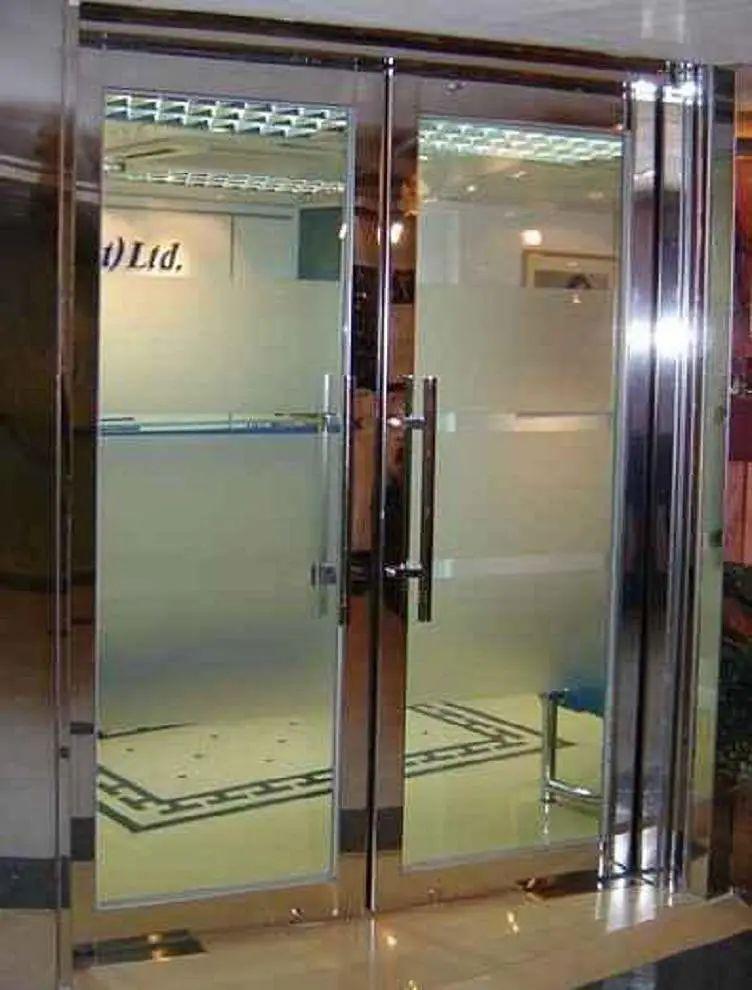 超高不锈钢玻璃门，现代建筑的优雅与实用之选