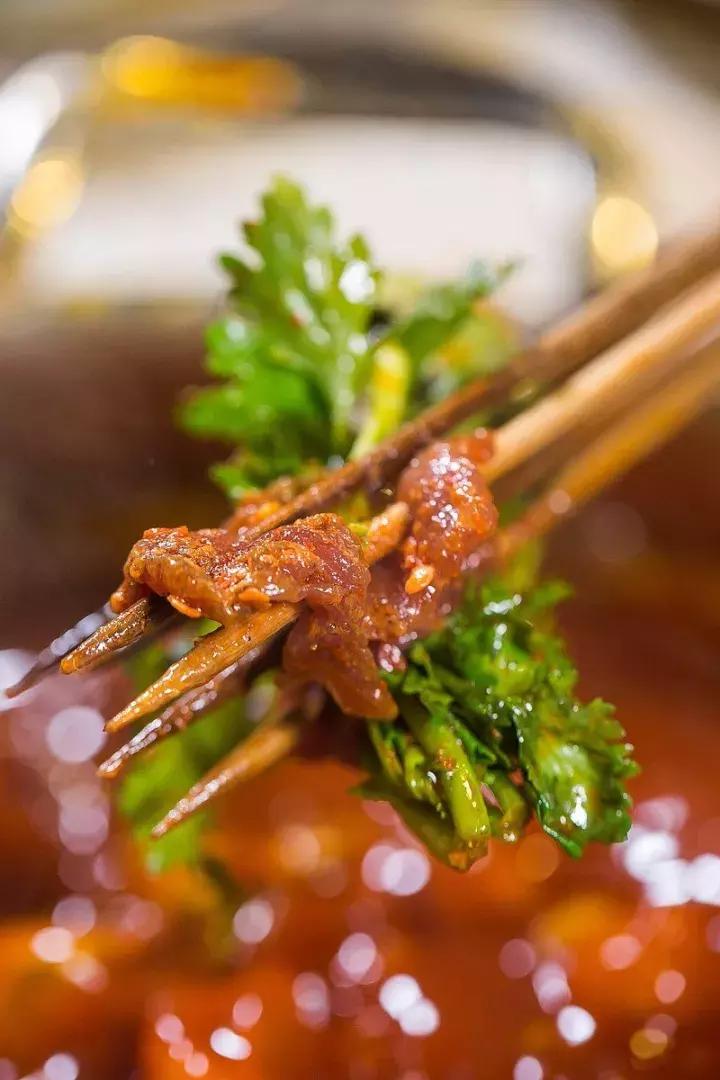 黑暗料理饮料制作，探索未知味蕾的奇妙旅程