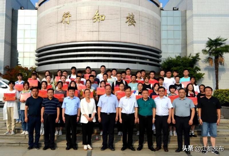 开局新篇章，探寻未来之门——以一场特别的开局为例