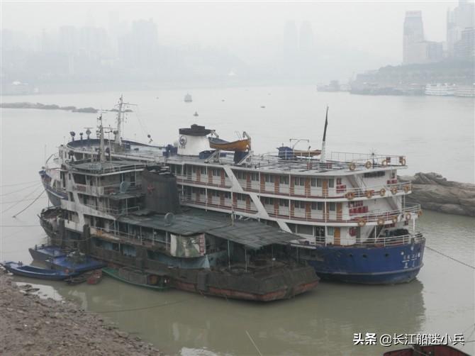 求购长江拖轮，探索与决策