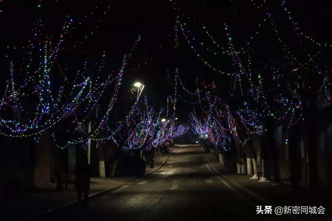 直线彩灯图案，艺术与科技的完美结合
