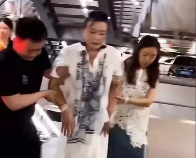 如何有效防止眼镜真假问题——从选购到鉴别全攻略