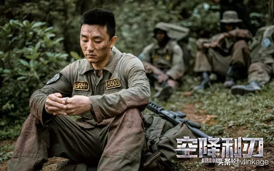 二战期间伞兵刀，战争中的利刃与历史的见证