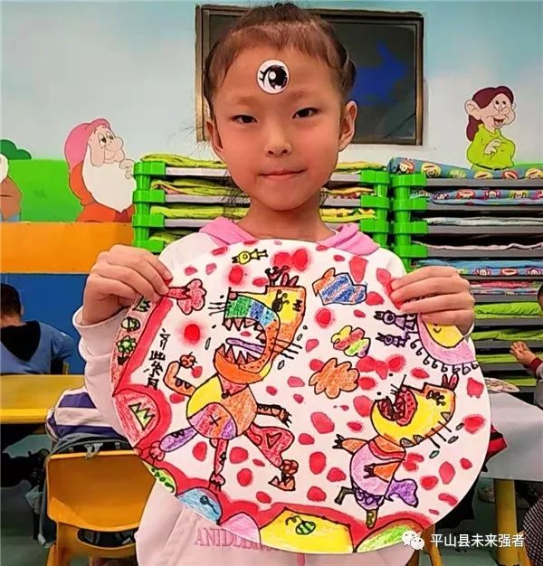 小班幼儿美术教案，创意美术之旅