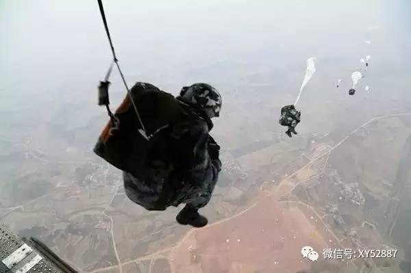 伞兵跳过的伞是否需要回收，探讨与解析