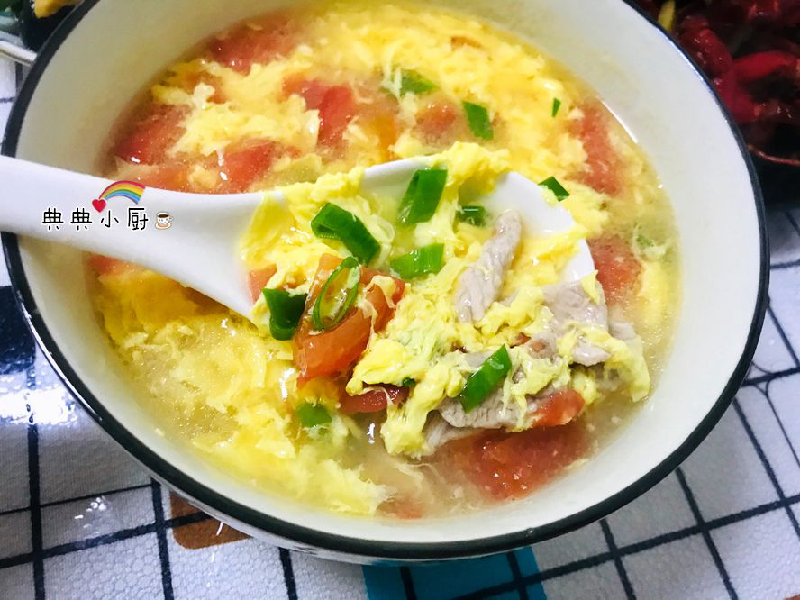 西红柿肉丝蛋花汤，一道家常美食的烹饪与品味
