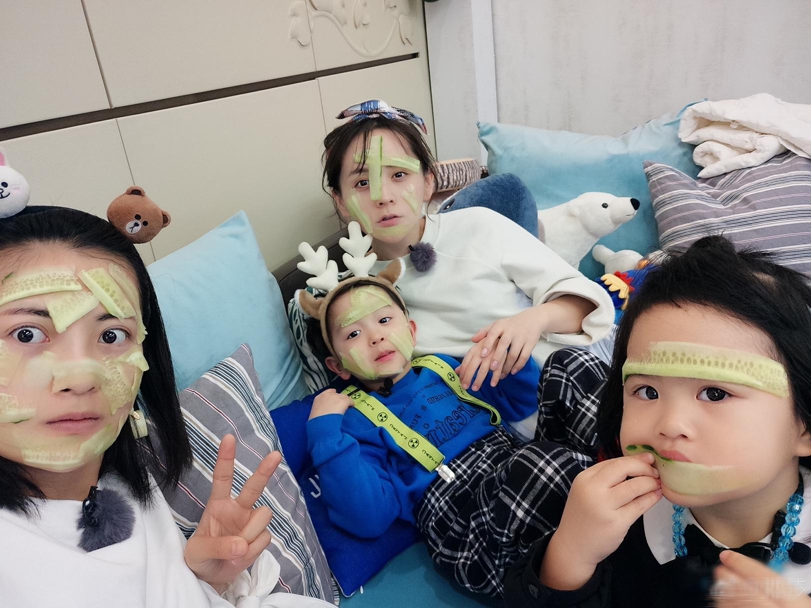 叉叉表情包，一种独特的数字交流艺术