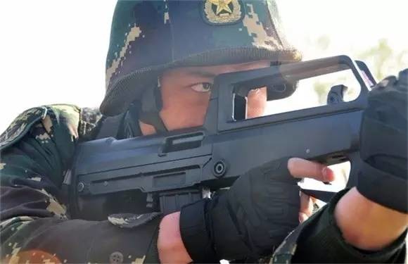 揭秘神秘的03型伞兵装备，中国特种作战力量的尖兵利器